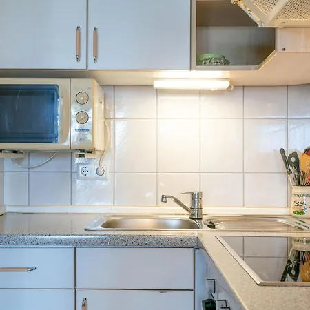 355, Seepark Apartman