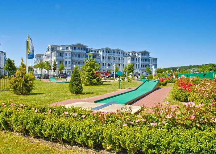 355, Seepark Apartment *